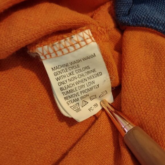 Arrow brand Men's Pullover Shirt - L  (0122) - Picture 3 of 4